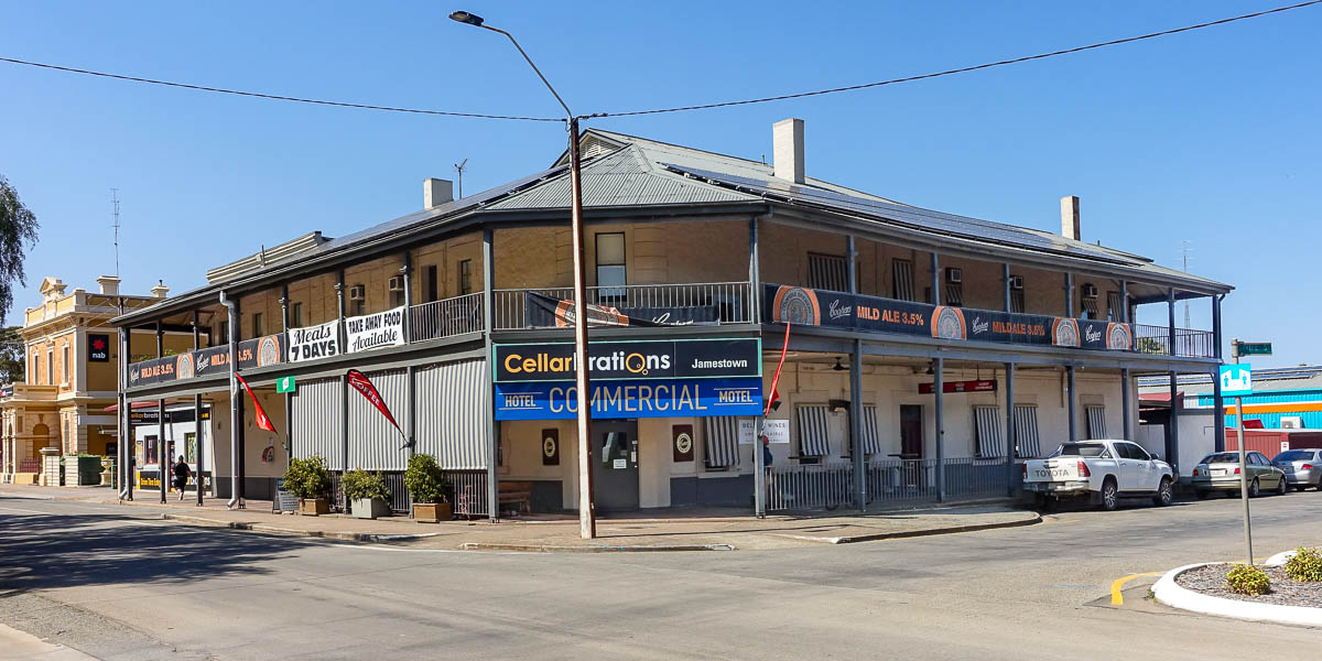 Commercial Hotel Jamestown