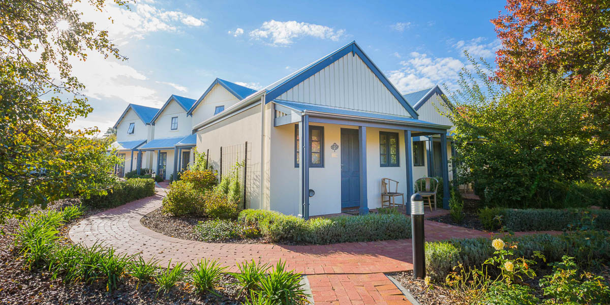 The Manna Motel, The Hahndorf Motor Lodge and The Haus Studio Apartments Photo