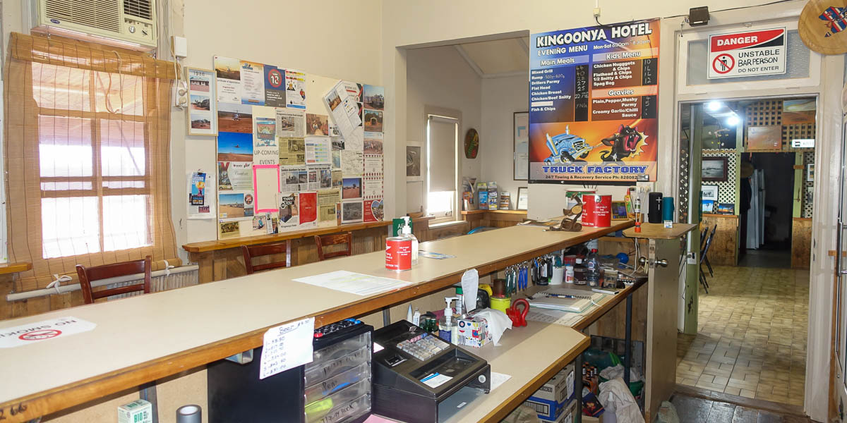 Kingoonya Hotel Photo