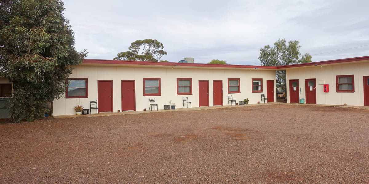 Kingoonya Hotel Photo