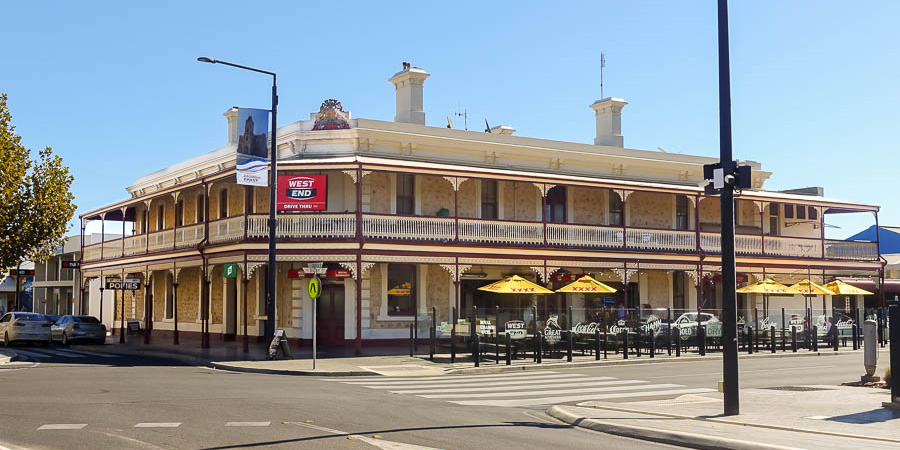 Royal Exchange Hotel Kadina Photo