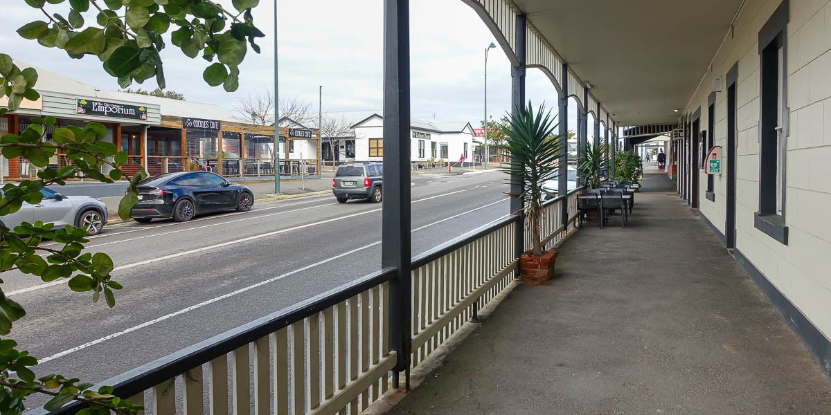 Royal Family Hotel Photo