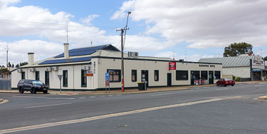 Karoonda Hotel